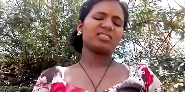 aunty,desi,hot,indian