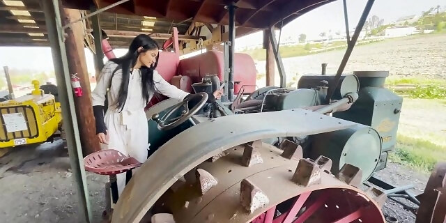 asian,couple,fetish,foot fetish,indian,model,pornstar,public,solo,toys,verified,vintage